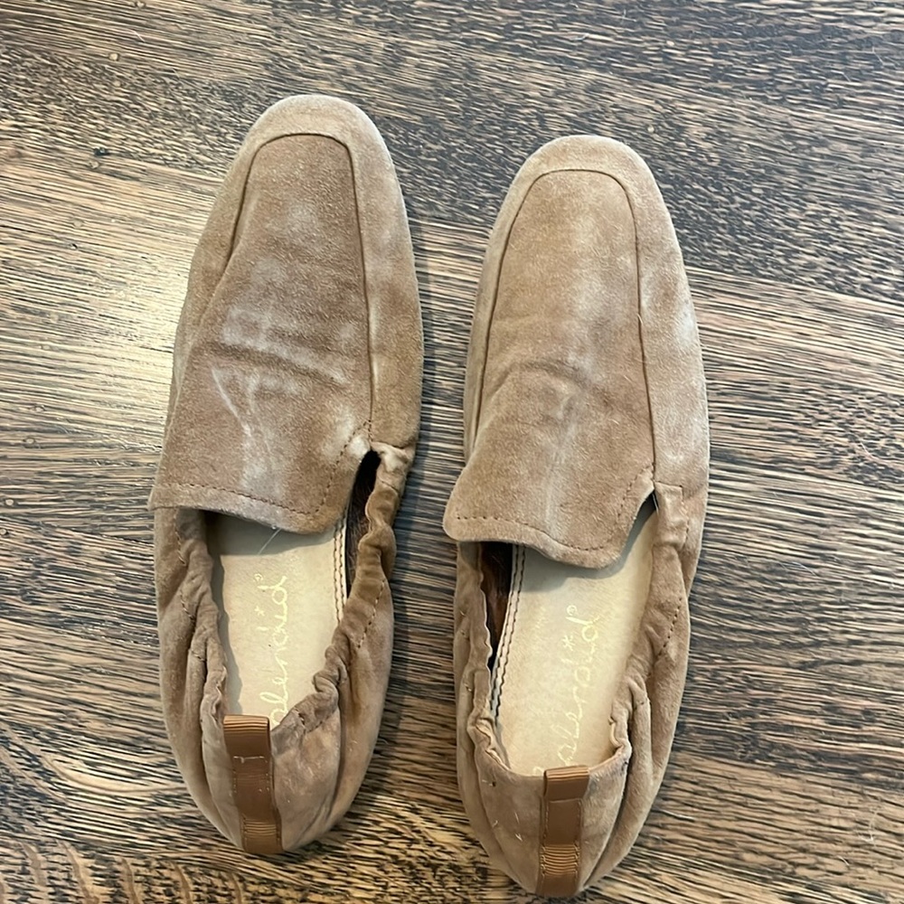 Splendid Tan Suede Loafers Size 7